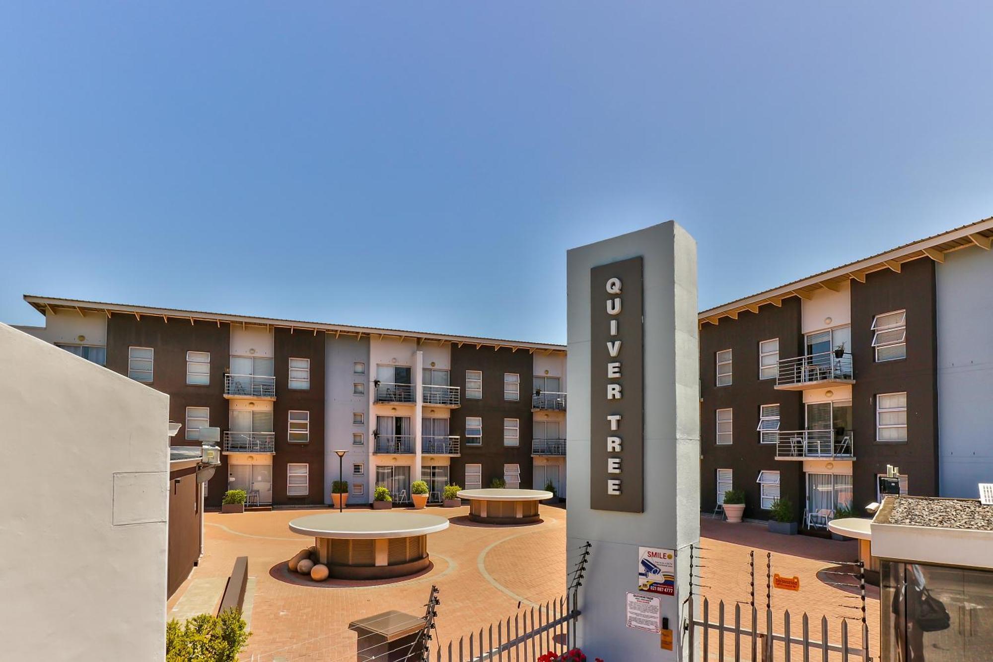 Wink Aparthotel Quiver Tree Stellenbosch Exterior foto