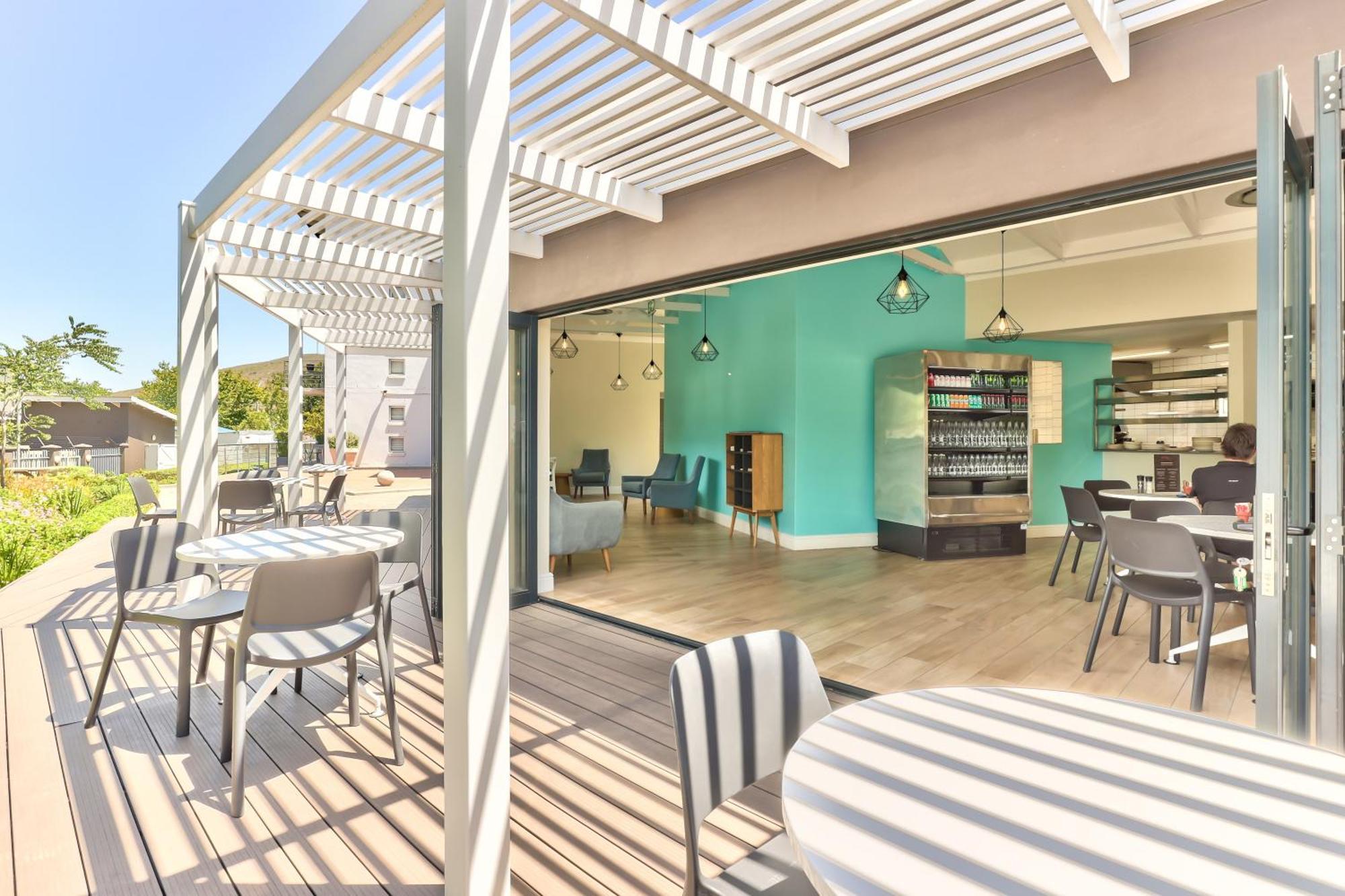Wink Aparthotel Quiver Tree Stellenbosch Exterior foto