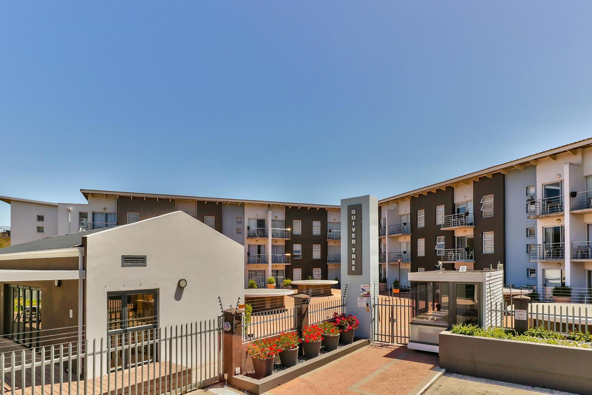Wink Aparthotel Quiver Tree Stellenbosch Exterior foto